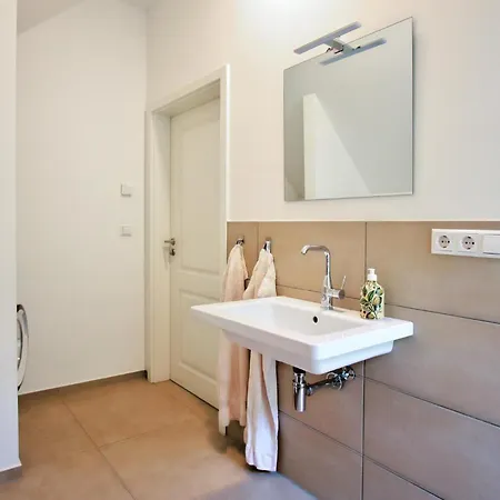 Holiday home Pet Friendly In With Sauna *